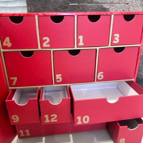 Empty calendar box from Neiman Marcus luxury beauty advent storage boxes - Picture 2 of 5
